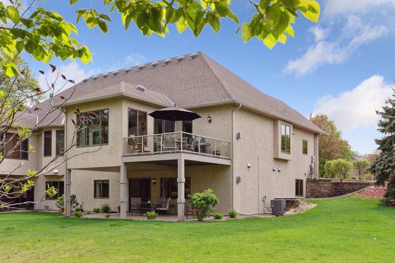 2098 Lake Augusta Dr, Mendota Heights, MN 55120