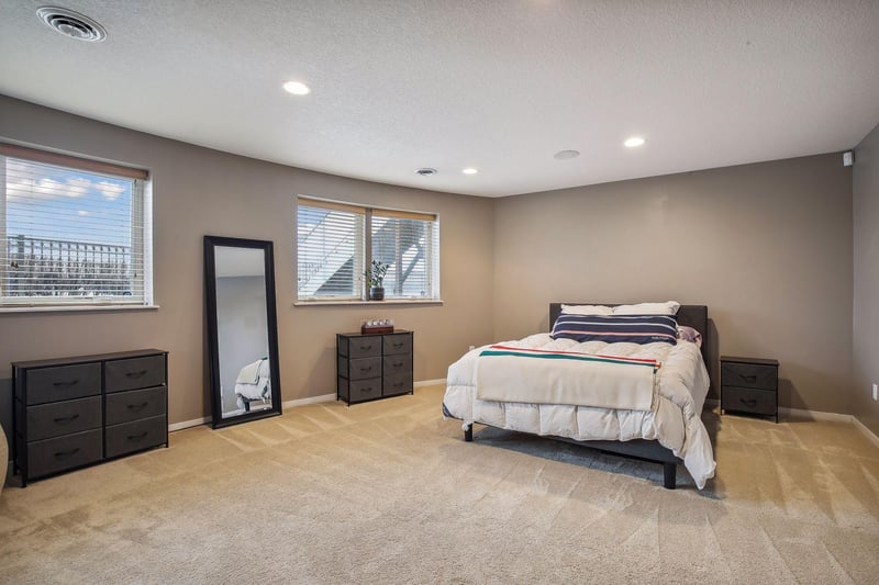 2327 River Pointe Cir #2327, Minneapolis, MN 55411