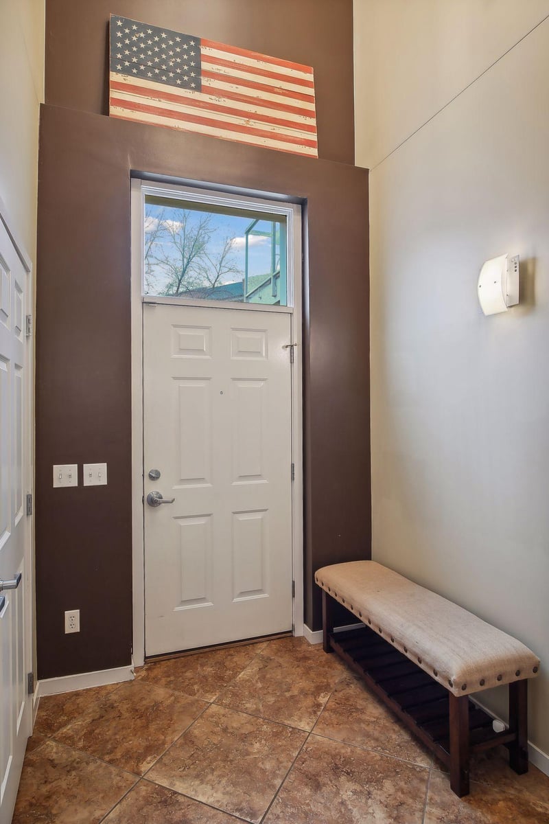 2327 River Pointe Cir #2327, Minneapolis, MN 55411