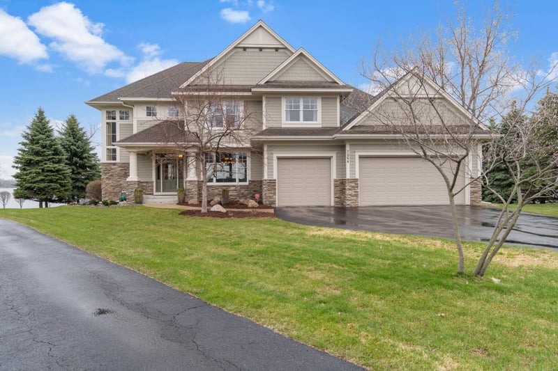 7264 Mound Ct, Hugo, MN 55038