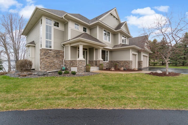 7264 Mound Ct, Hugo, MN 55038