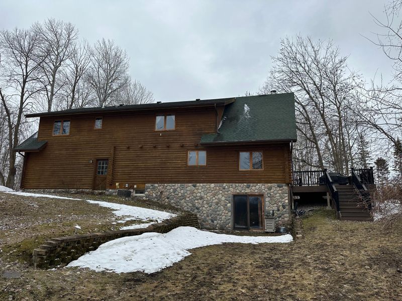 1024 Noble Dr NW, Baudette, MN 56623