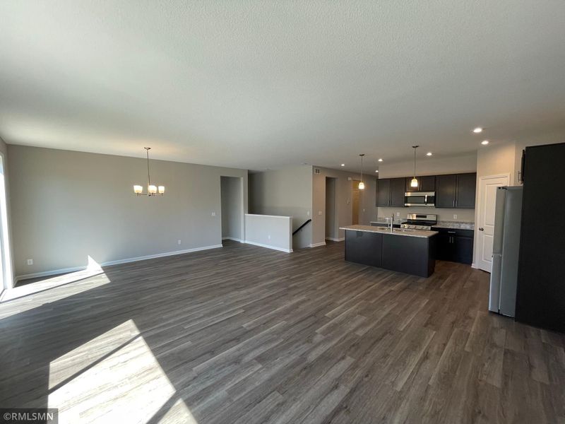 1534 100th Ave NW, Coon Rapids, MN 55433