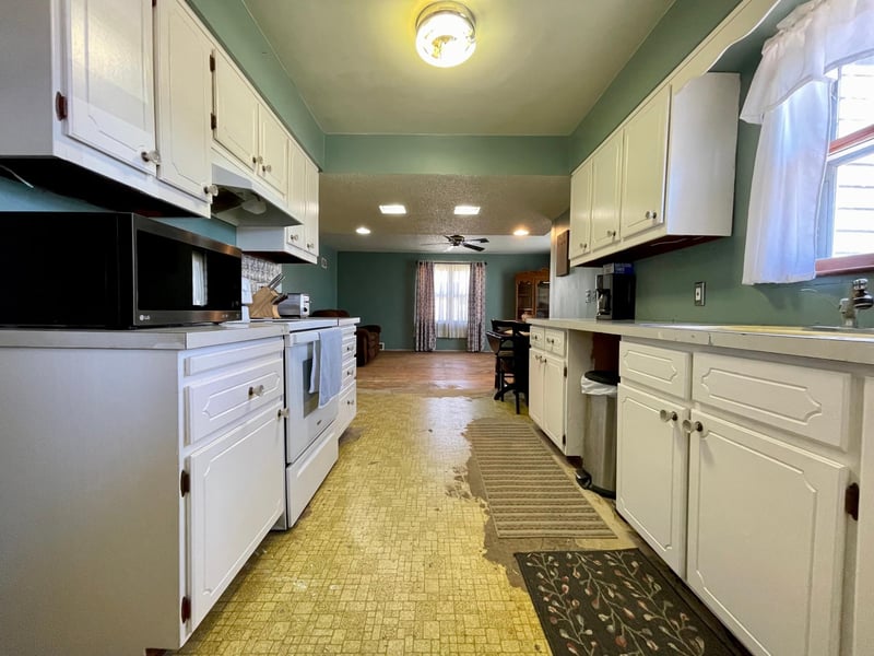 307 3rd Ave, Wilmont, MN 56185