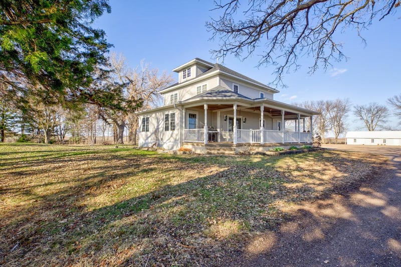 16501 State Highway 22, Good Thunder, MN 56037