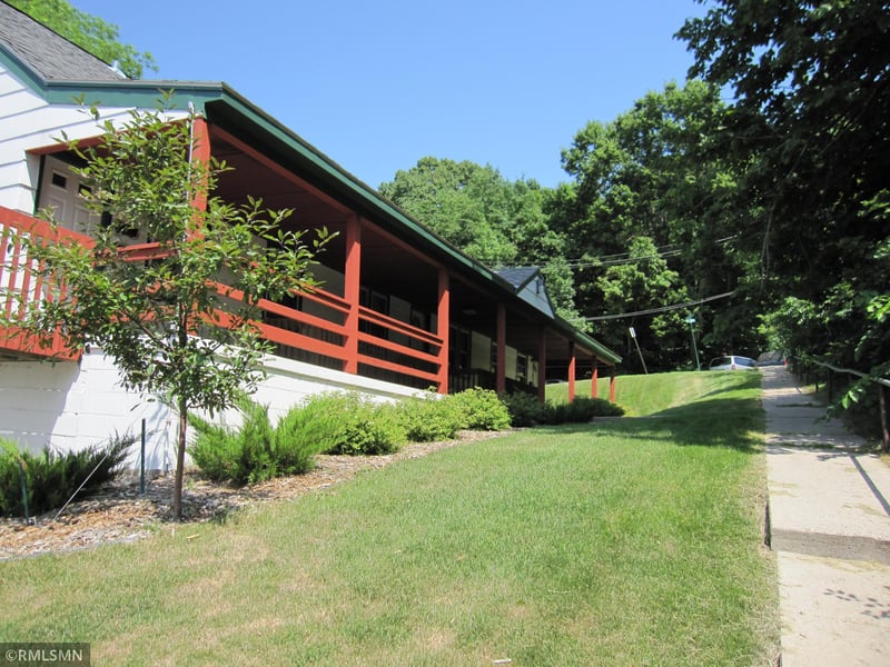 120 Locust St, Mankato, MN 56001