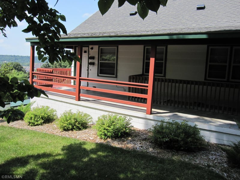 120 Locust St, Mankato, MN 56001