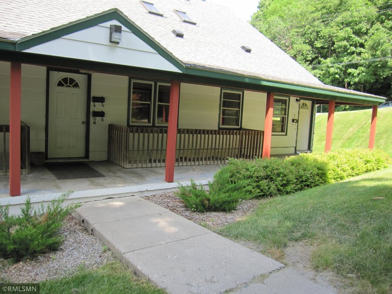 120 Locust St, Mankato, MN 56001