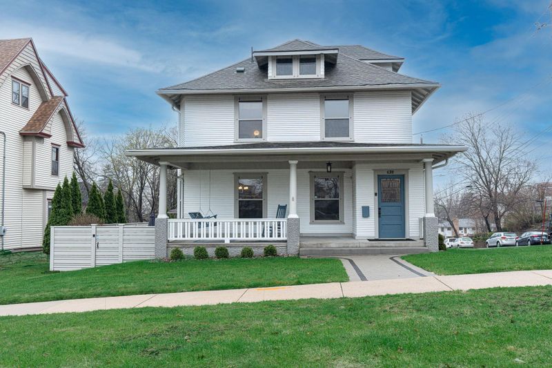 628 4th St SW, Rochester, MN 55902