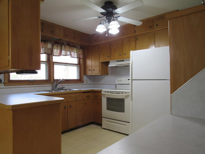 706 3rd Ave, Wilmont, MN 56185
