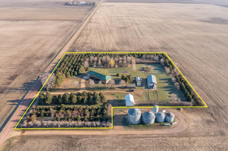 2020 90th Ave, Trimont, MN 56176