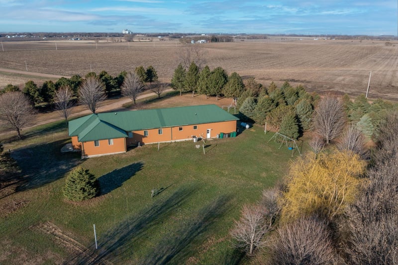 2020 90th Ave, Trimont, MN 56176