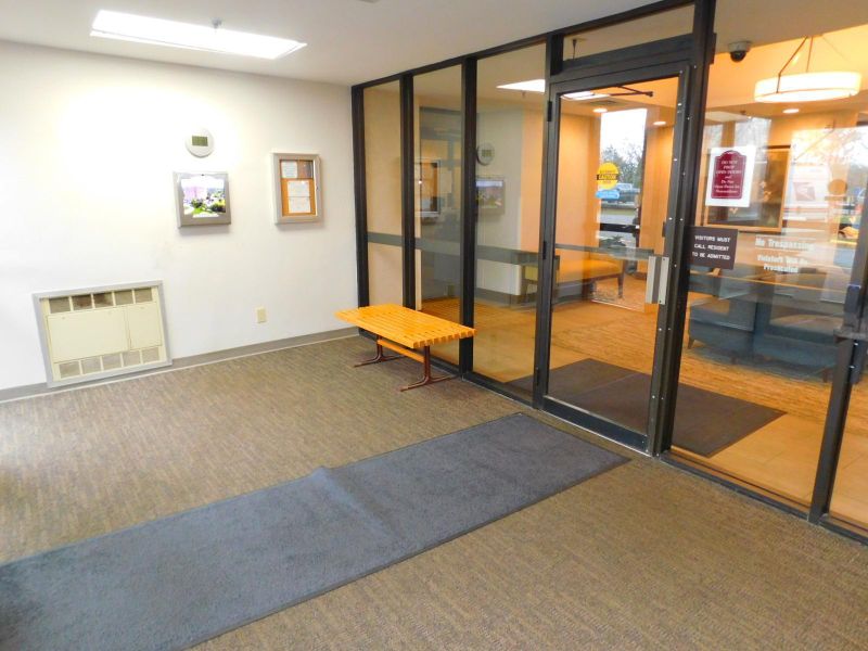 1181 Edgcumbe Rd #1416, Saint Paul, MN 55105