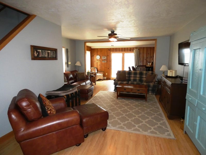 22 Koch Cir, Tracy, MN 56175