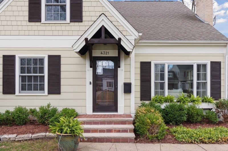 4321 Mackey Ave, Saint Louis Park, MN 55424