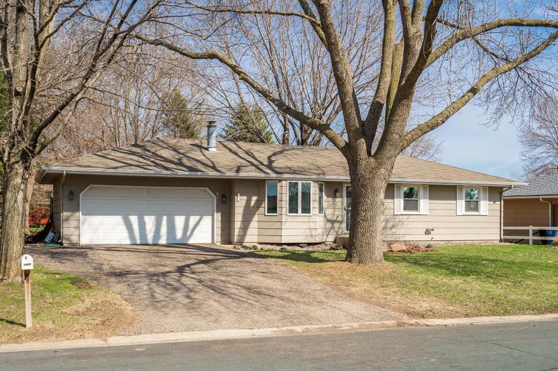 1065 Ramsey St S, Shakopee, MN 55379