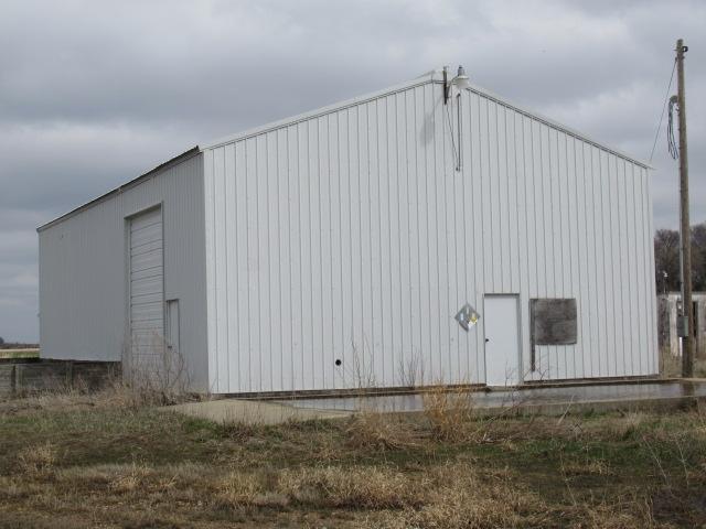 XXX 1st St, Revere, MN 56166