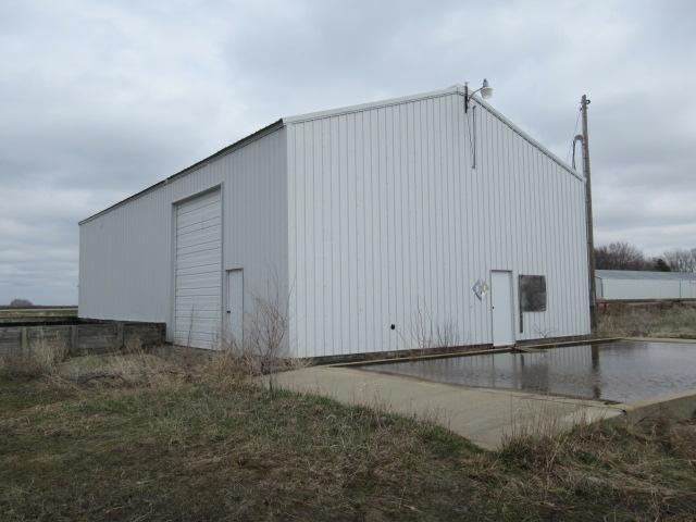 XXX 1st St, Revere, MN 56166