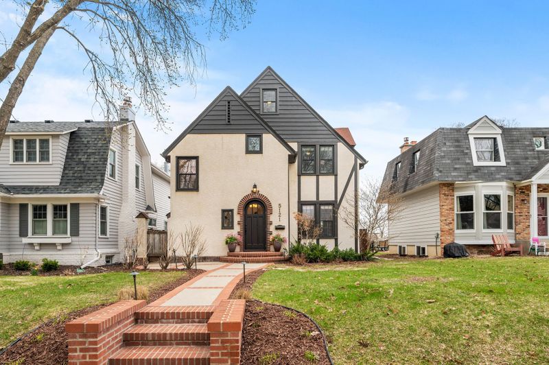 5121 Oliver Ave S, Minneapolis, MN 55419
