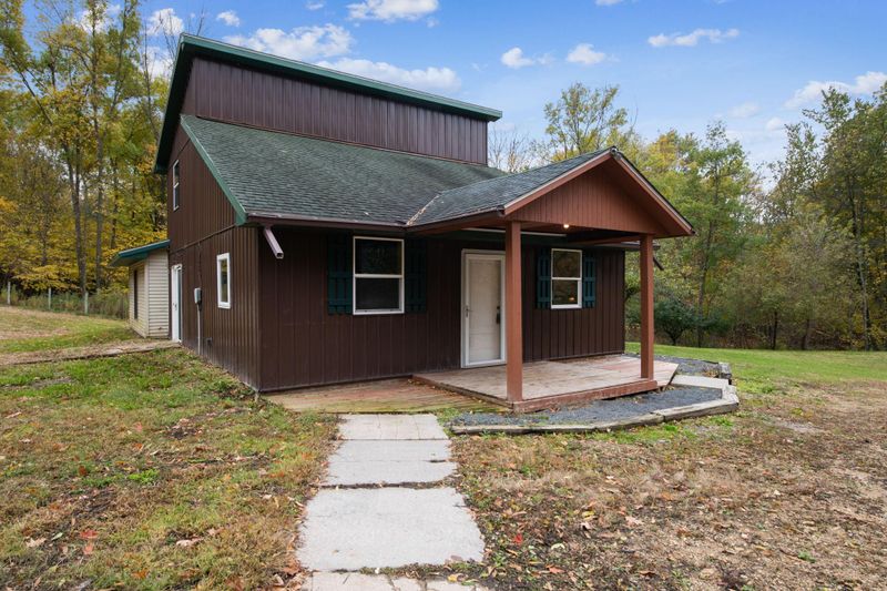 N8874 200th St, Spring Valley, WI 54767