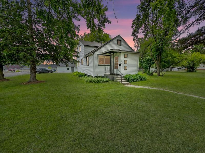 502 SE 2nd Ave, Grand Rapids, MN 55744