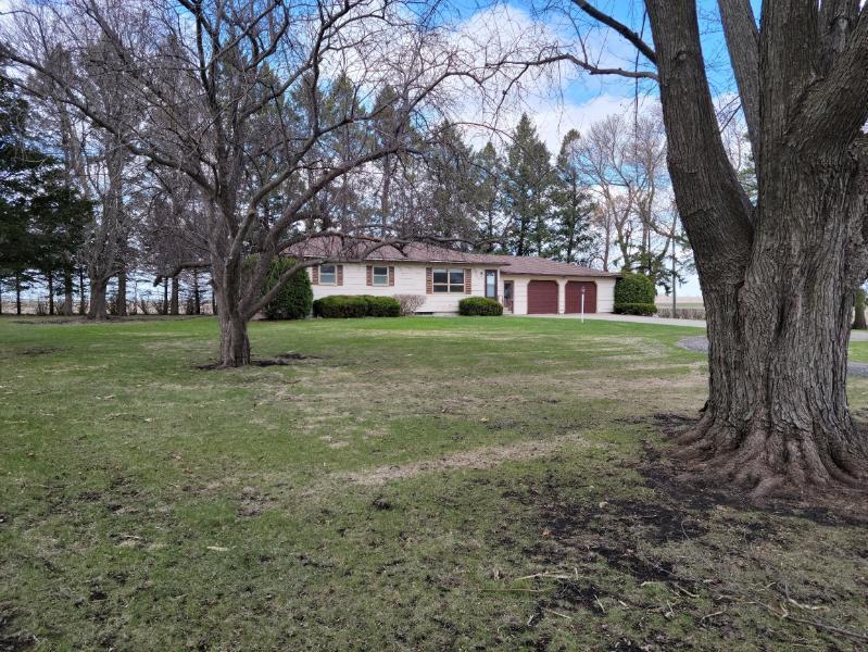 510 N Main St, Bricelyn, MN 56014