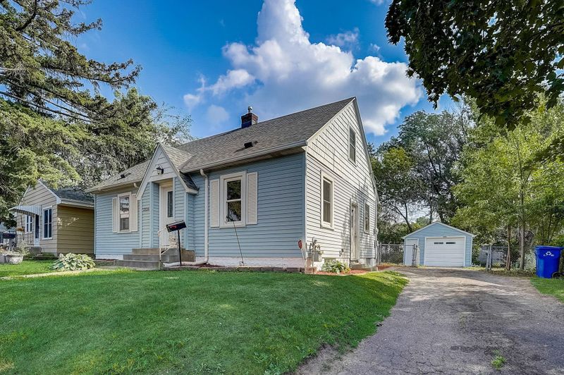 2126 Stillwater Ave E, Saint Paul, MN 55119