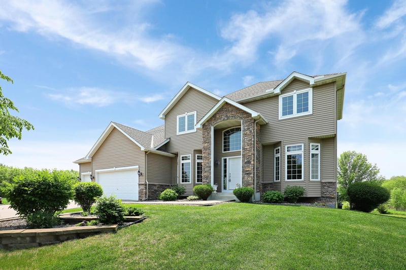 4569 Elk Cir, Saint Bonifacius, MN 55375
