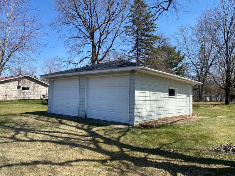 707 6th Ave N, Princeton, MN 55371