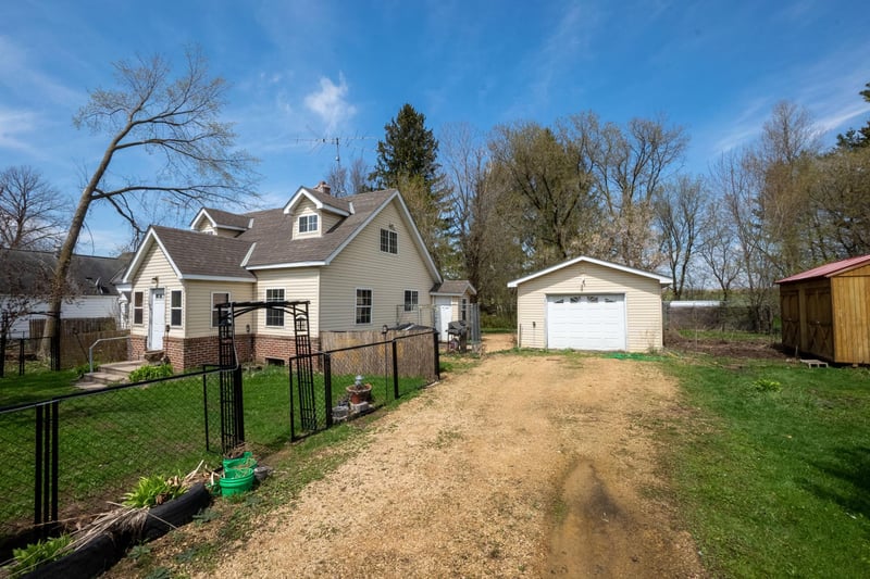168 2nd Ave, Clayton, WI 54004