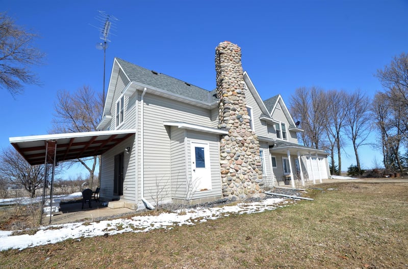 51261 160th St, Cosmos, MN 56228