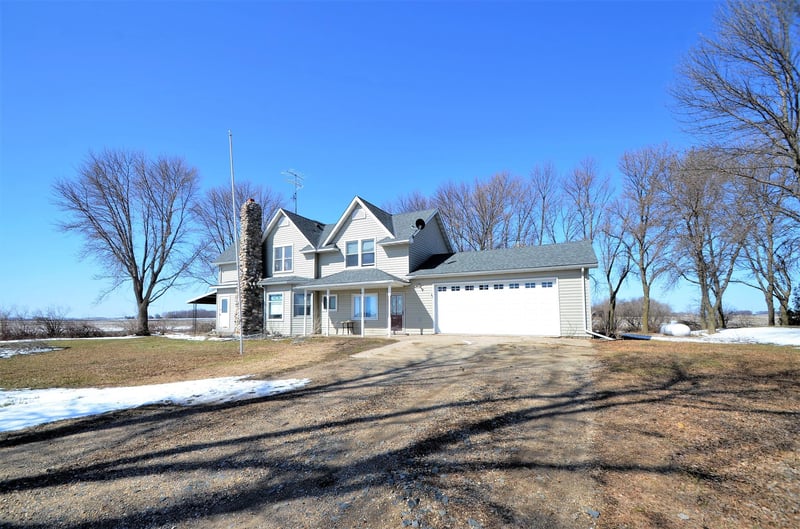51261 160th St, Cosmos, MN 56228