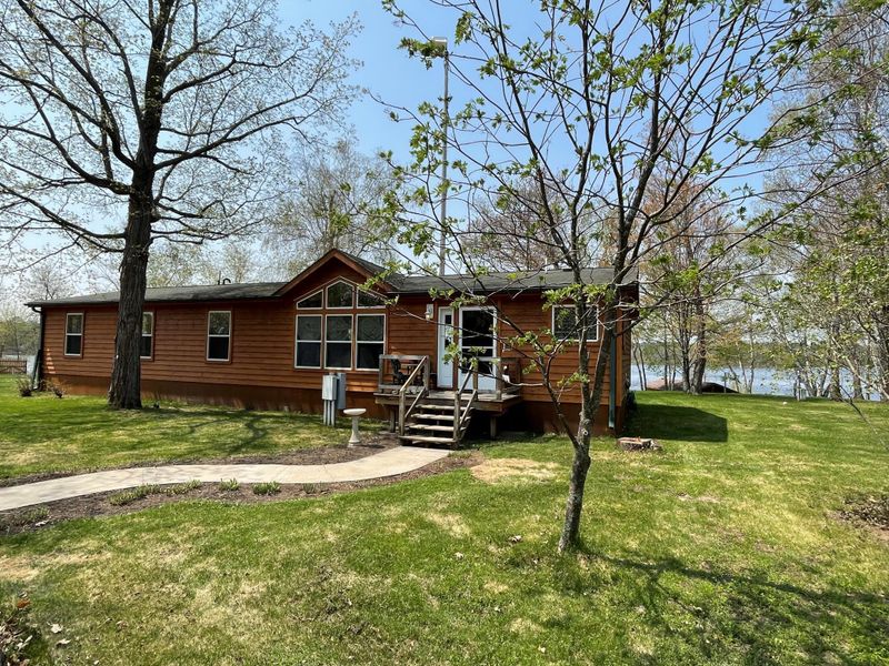 18143 Badger Rd, Grand Rapids, MN 55744