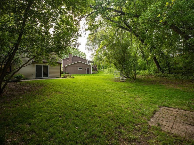 3960 Linden Cir, Excelsior, MN 55331
