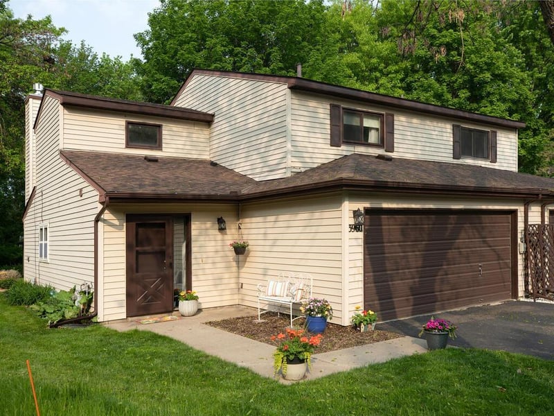 3960 Linden Cir, Excelsior, MN 55331
