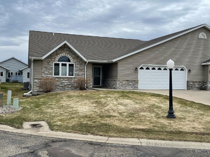393 Voyager Ct, Alexandria, MN 56308