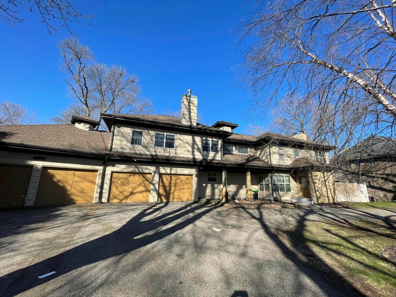 5032 Normandale Ct, Minneapolis, MN 55436