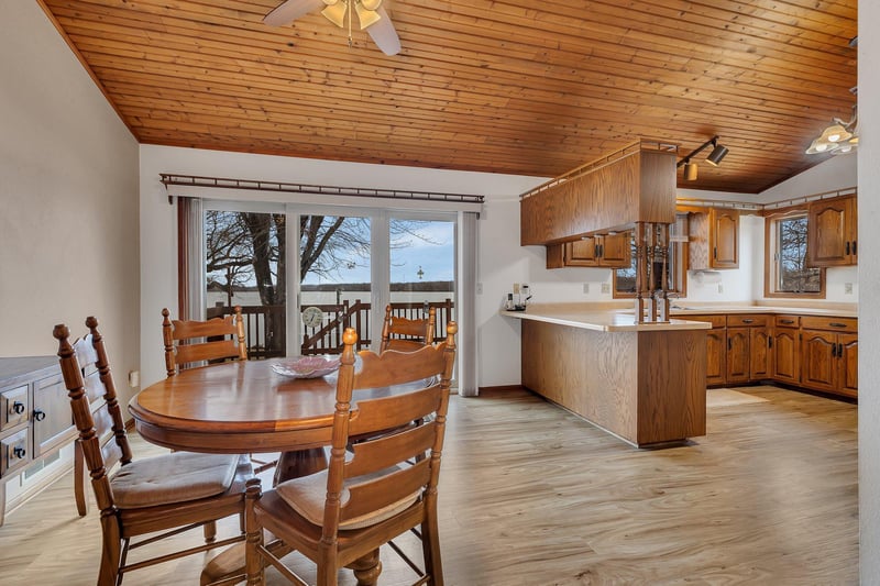 20315 162nd St, Eden Valley, MN 55329