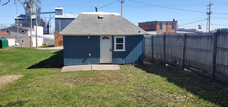 19 2nd St SW, Eyota, MN 55934