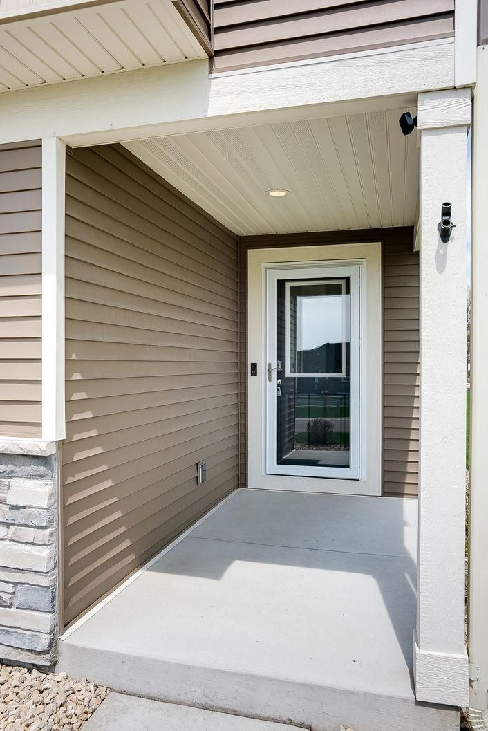 13673 Brockway Ave, Rosemount, MN 55068
