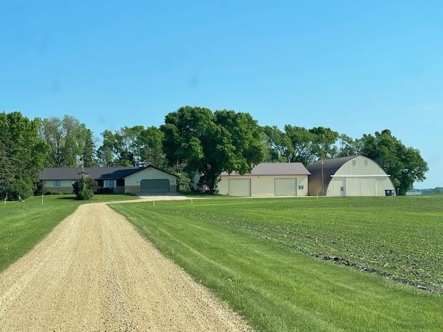 42768 Fort Rd, Saint Peter, MN 56082