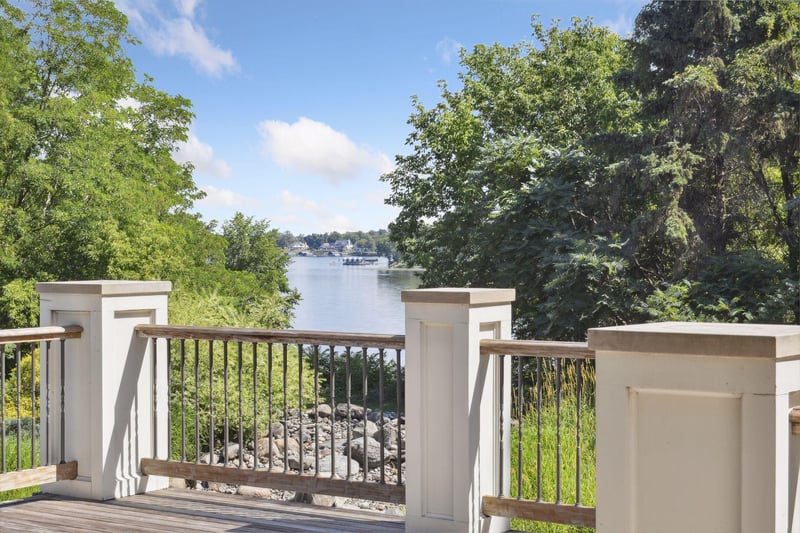 3025 Brooks Ln, Wayzata, MN 55391