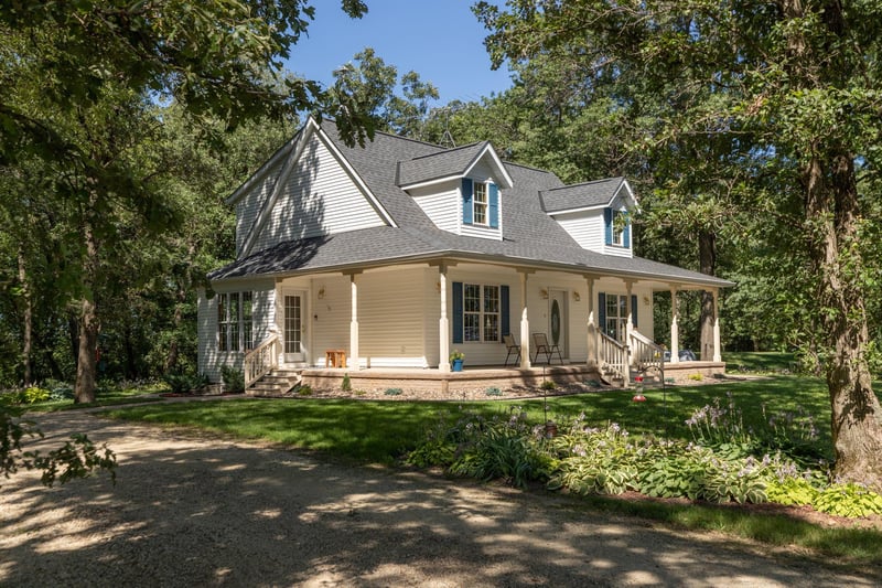 15732 530th St, West Concord, MN 55985