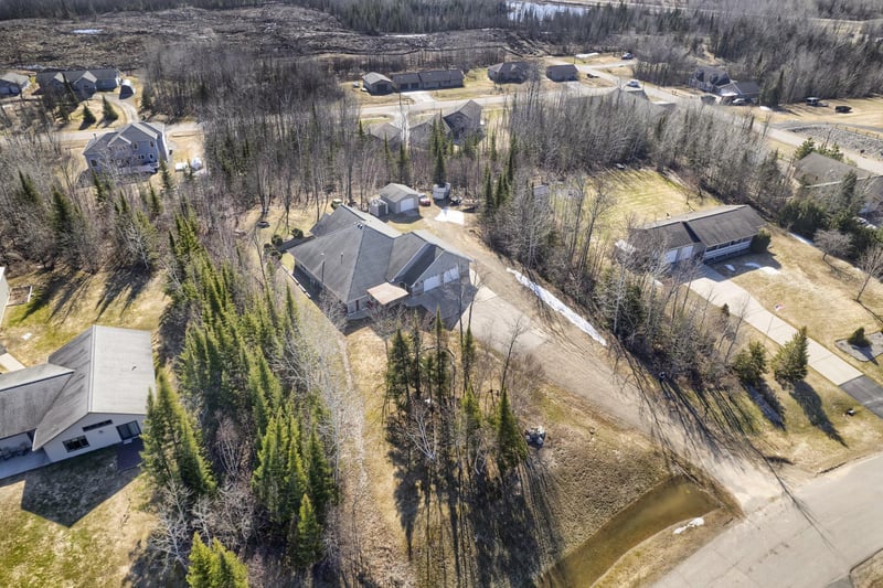 22 6th St, Nashwauk, MN 55769
