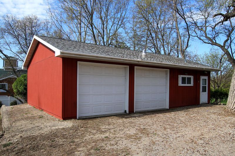 465 Main St N, Hutchinson, MN 55350
