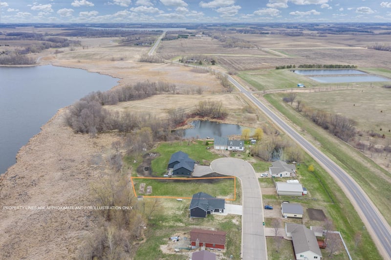 450 Knish Ct, Kilkenny, MN 56052