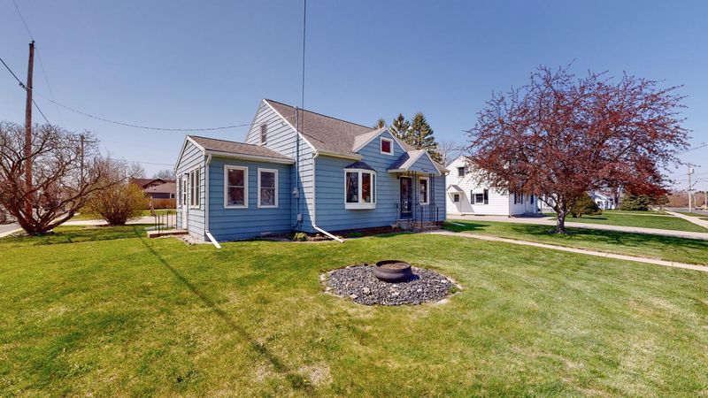 600 2nd St SW, Stewartville, MN 55976