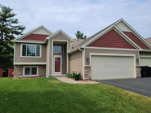 15294 Wintergreen St NW, Andover, MN 55304