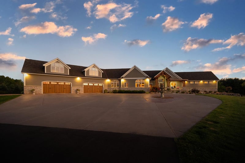 11958 Isleton Ct N, Stillwater, MN 55082