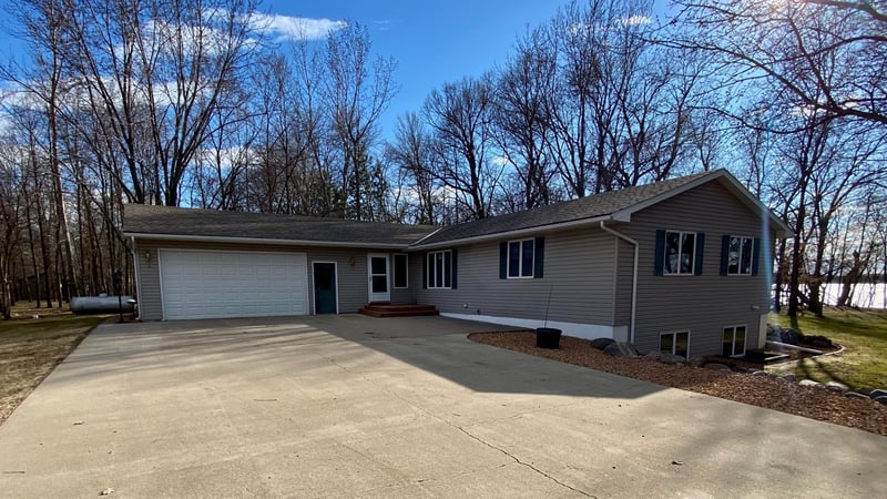 12121 E Lake Leven Rd, Villard, MN 56385